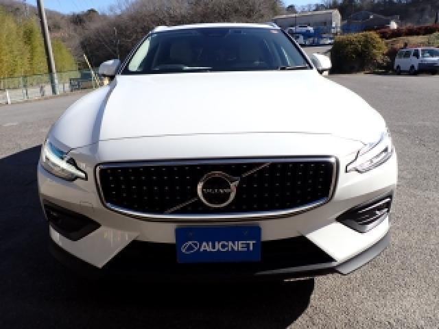 Ref:AUX-21910086 VOLVO V60 2023 - Image 4