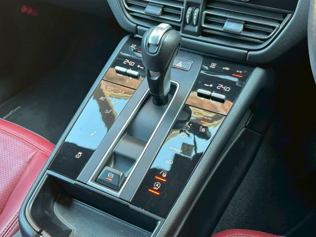 Ref:AUX-21932972 PORSCHE MACAN 2023 - Image 16