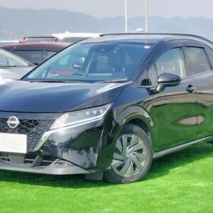 2021 Nissan Note black hybrid used car Japan export