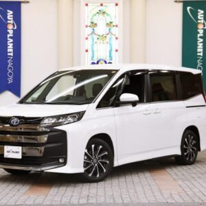 2024 Toyota Noah pearl hybrid used car Japan export