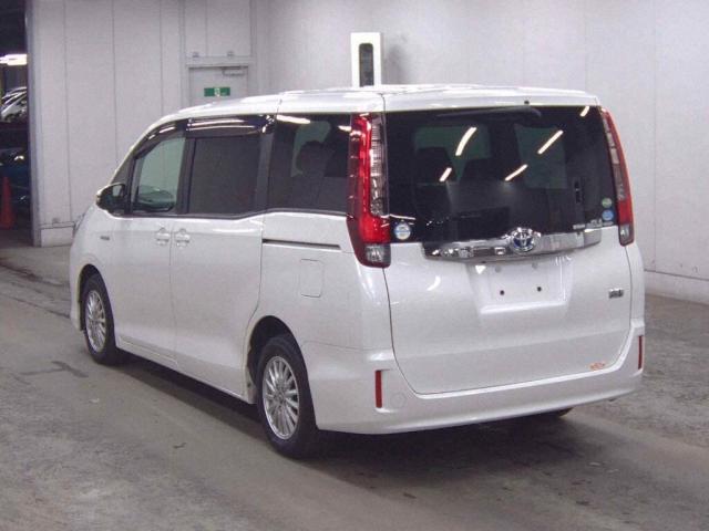Ref:AUX-21984859 TOYOTA NOAH 2015 - Image 2