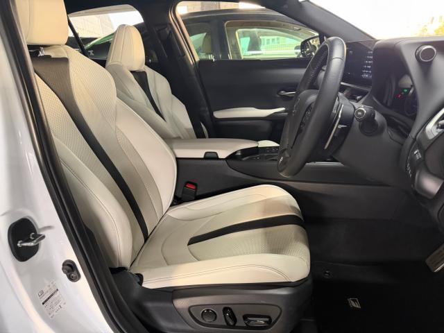 Ref:AUX-22026555 LEXUS UX 2023 - Image 13