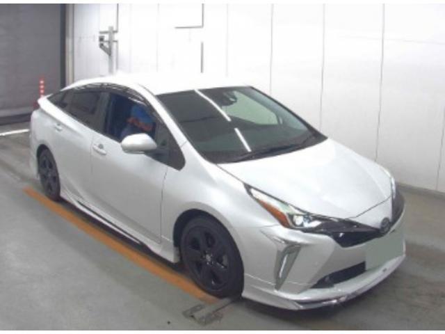 Ref:AUX-22062982 TOYOTA PRIUS 2021