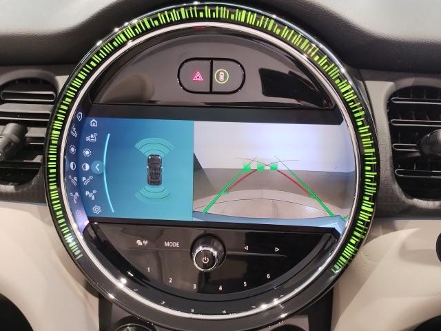 Ref:AUX-22130415 MINI MINI 2023 18 Ref:AUX-22130415 MINI MINI 2023 - Image 18