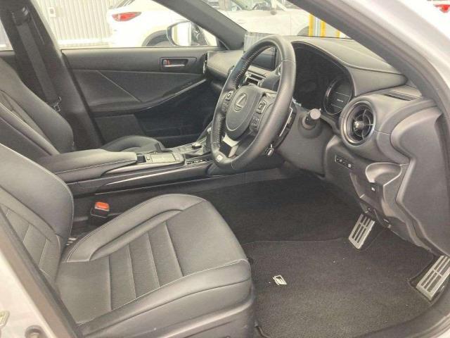 Ref:AUX-22150544 LEXUS IS 2023 - Image 4