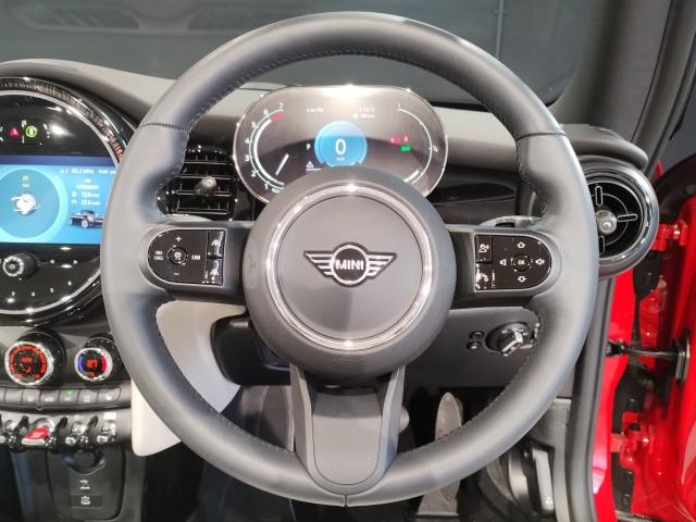 Ref:AUX-22177711 MINI MINI 2023 16 Ref:AUX-22177711 MINI MINI 2023 - Image 16