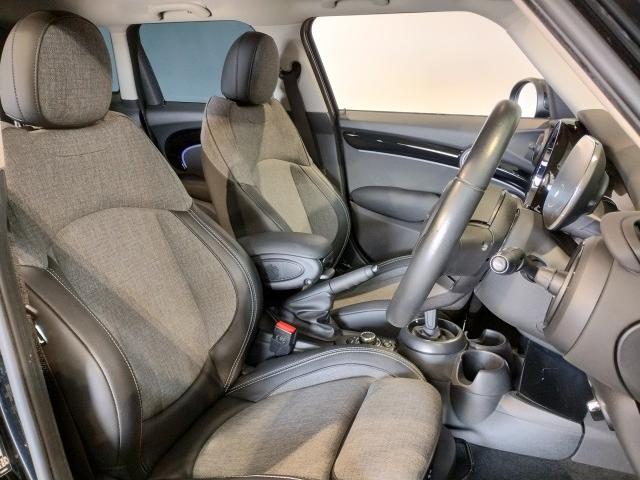 Ref:AUX-22221213 MINI MINI 2022 14 Ref:AUX-22221213 MINI MINI 2022 - Image 14