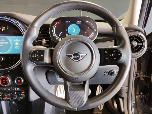 Ref:AUX-22221213 MINI MINI 2022 16 Ref:AUX-22221213 MINI MINI 2022 - Image 16