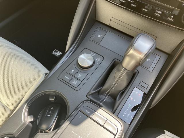 Ref:AUX-22297784 LEXUS IS 2024 - Image 13