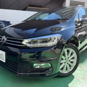 2017 Volkswagen Golf Touran black gasoline used car Japan export