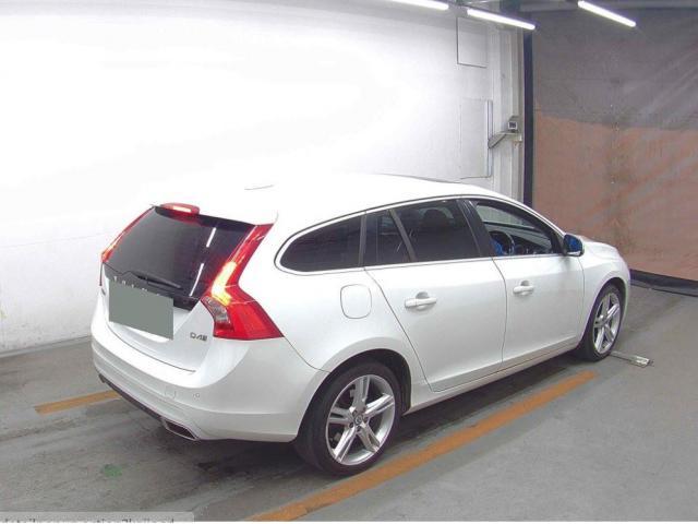 Ref:AUX-22354498 VOLVO V60 2018 - Image 2