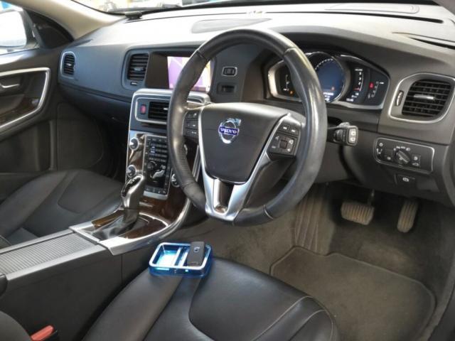 Ref:AUX-22354498 VOLVO V60 2018 - Image 3