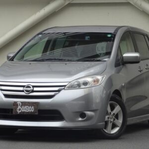 2011 Nissan Lafesta silver gasoline used car Japan export