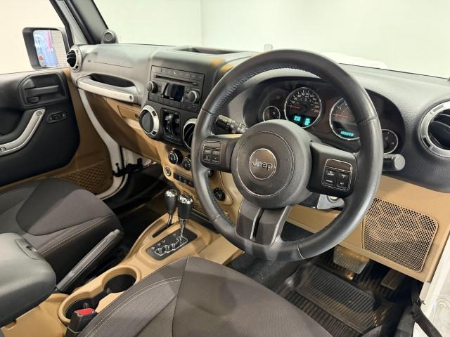 Ref:AUX-22415981 CHRYSLER JEEP JEEP WRANGLER UNLIMITED 2013 4 Ref:AUX-22415981 CHRYSLER JEEP JEEP WRANGLER UNLIMITED 2013 - Image 4