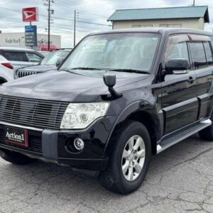 2011 Mitsubishi Pajero black gasoline used car Japan export