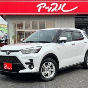 2020 Toyota Raize pearl gasoline used car Japan export