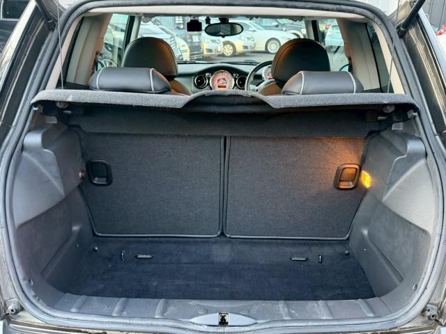 Ref:AUX-22492330 MINI MINI 2006 - Image 17