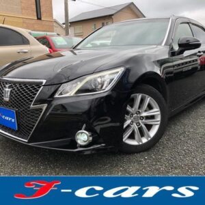 2015 Toyota Crown Hybrid black hybrid used car Japan export