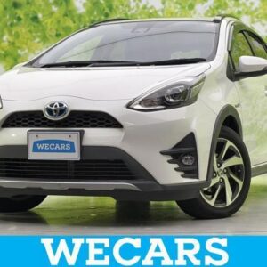 2018 Toyota Aqua pearl gasoline used car Japan export