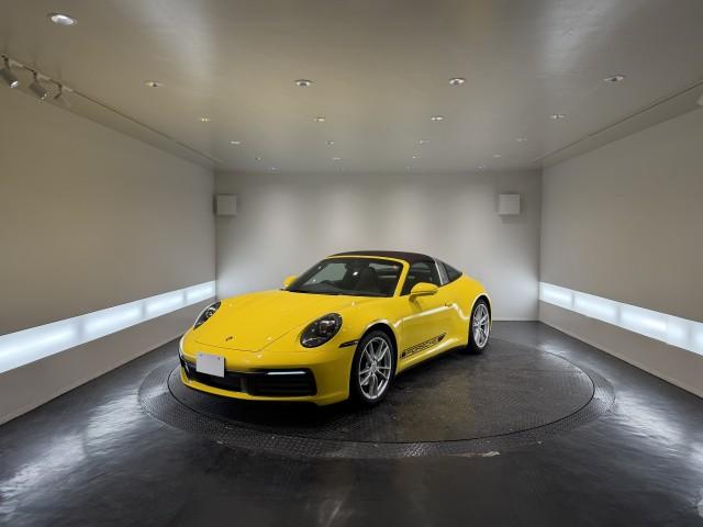 Ref:AUX-22549011 PORSCHE 911 2021 1 2021 Porsche 911 yellow gasoline used car Japan export