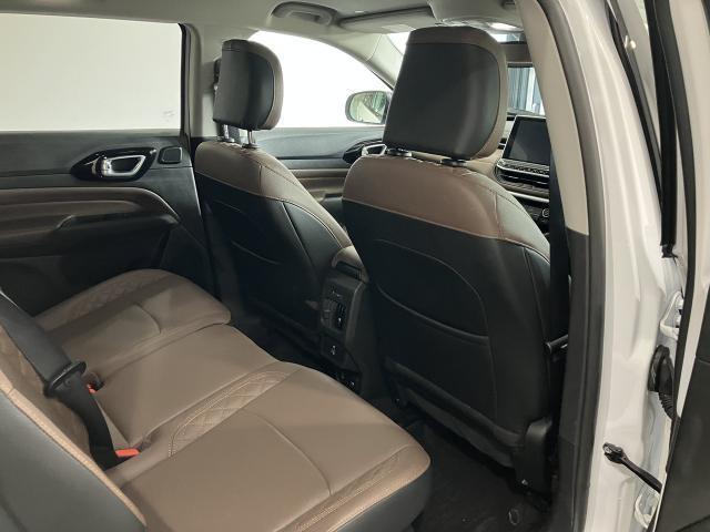 Ref:AUX-22563890 CHRYSLER JEEP JEEP COMMANDER 2025 13 Ref:AUX-22563890 CHRYSLER JEEP JEEP COMMANDER 2025 - Image 13