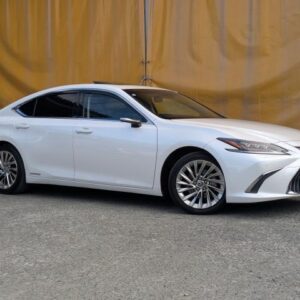 2019 Lexus Es pearl hybrid used car Japan export