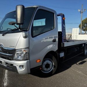 2022 Toyota Dyna Truck silver diesel used car Japan export