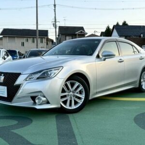 2013 Toyota Crown silver gasoline used car Japan export
