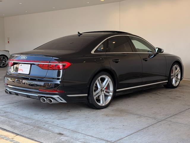 Ref:AUX-22615299 AUDI S8 2022 3 Ref:AUX-22615299 AUDI S8 2022 - Image 3