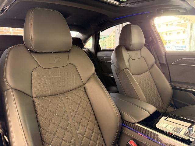 Ref:AUX-22615299 AUDI S8 2022 4 Ref:AUX-22615299 AUDI S8 2022 - Image 4