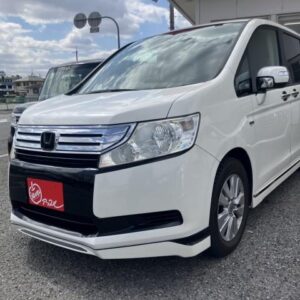 2011 Honda Stepwagon pearl gasoline used car Japan export