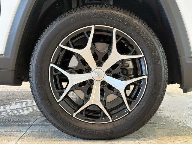 Ref:AUX-22622037 CHRYSLER JEEP JEEP COMMANDER 2025 19 Ref:AUX-22622037 CHRYSLER JEEP JEEP COMMANDER 2025 - Image 19