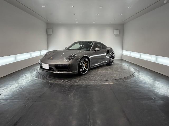 Ref:AUX-22625881 PORSCHE 911 2017 1 2017 Porsche 911 silver gasoline used car Japan export