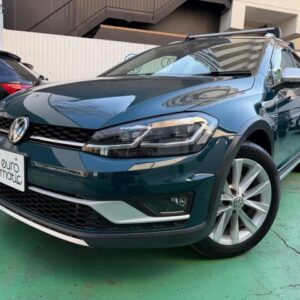 2018 Volkswagen Golf Alltrack green gasoline used car Japan export