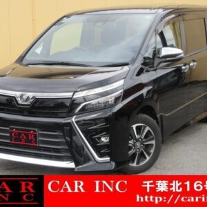 2018 Toyota Voxy black gasoline used car Japan export