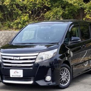 2014 Toyota Noah black gasoline used car Japan export