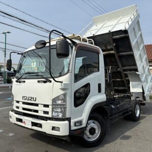 2013 Isuzu Forward white diesel used car Japan export