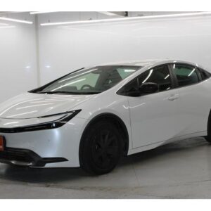 2023 Toyota Prius pearl hybrid used car Japan export