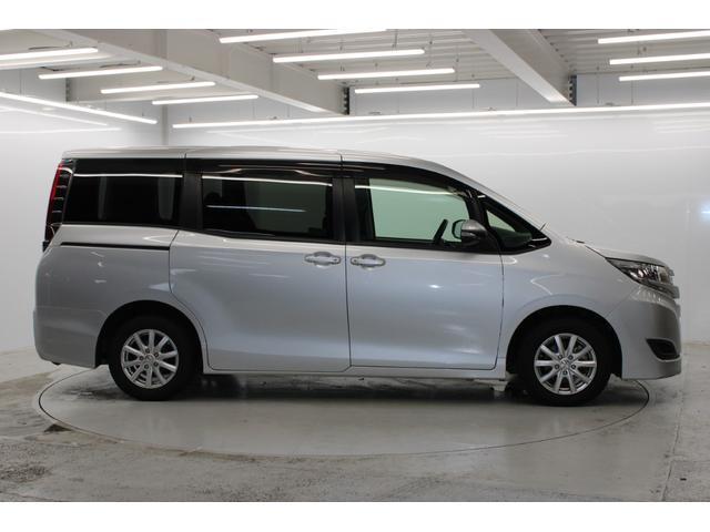 Ref:AUX-22674673 TOYOTA NOAH 2018 5 Ref:AUX-22674673 TOYOTA NOAH 2018 - Image 5
