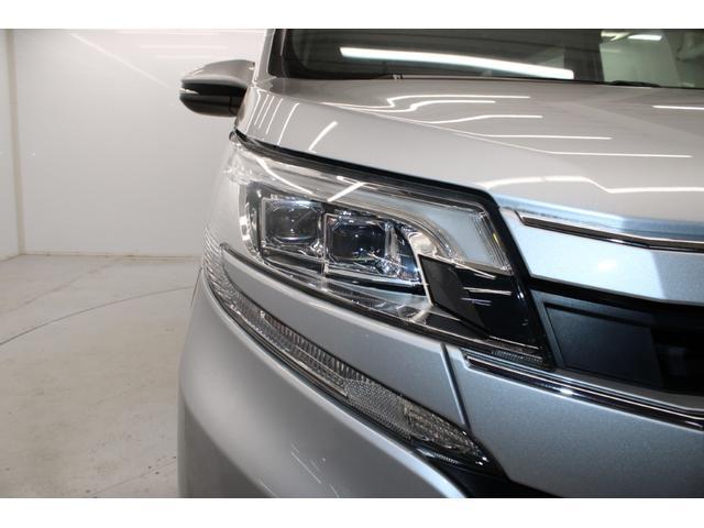 Ref:AUX-22674673 TOYOTA NOAH 2018 7 Ref:AUX-22674673 TOYOTA NOAH 2018 - Image 7