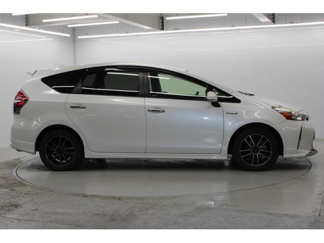 Ref:AUX-22674702 TOYOTA PRIUS ALPHA 2015 5 Ref:AUX-22674702 TOYOTA PRIUS ALPHA 2015 - Image 5