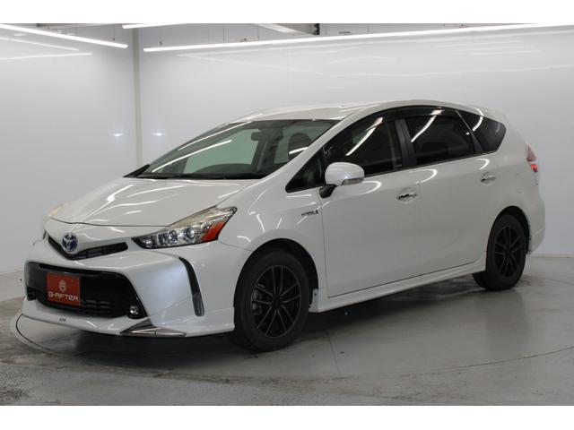 Ref:AUX-22674702 TOYOTA PRIUS ALPHA 2015 1 2015 Toyota Prius Alpha pearl hybrid used car Japan export