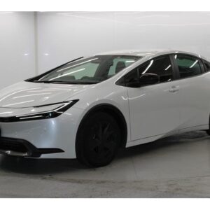 2023 Toyota Prius pearl hybrid used car Japan export