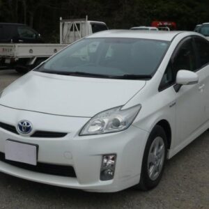 2011 Toyota Prius pearl gasoline used car Japan export