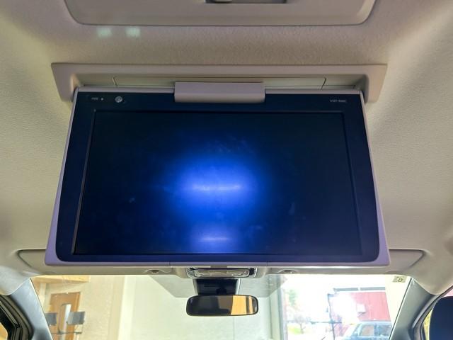 Ref:AUX-22681571 TOYOTA VOXY 2017 11 Ref:AUX-22681571 TOYOTA VOXY 2017 - Image 11