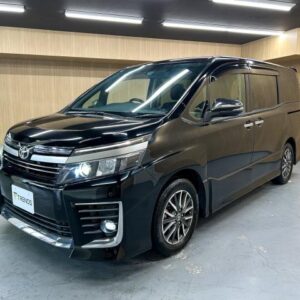 2017 Toyota Voxy black gasoline used car Japan export