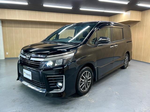 Ref:AUX-22681571 TOYOTA VOXY 2017 1 2017 Toyota Voxy black gasoline used car Japan export