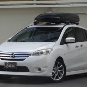 2012 Nissan Lafesta pearl gasoline used car Japan export