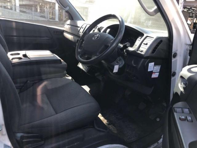 Ref:AUX-22704204 TOYOTA HIACE VAN 2018 4 Ref:AUX-22704204 TOYOTA HIACE VAN 2018 - Image 4