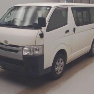 2018 Toyota Hiace Van white diesel used car Japan export